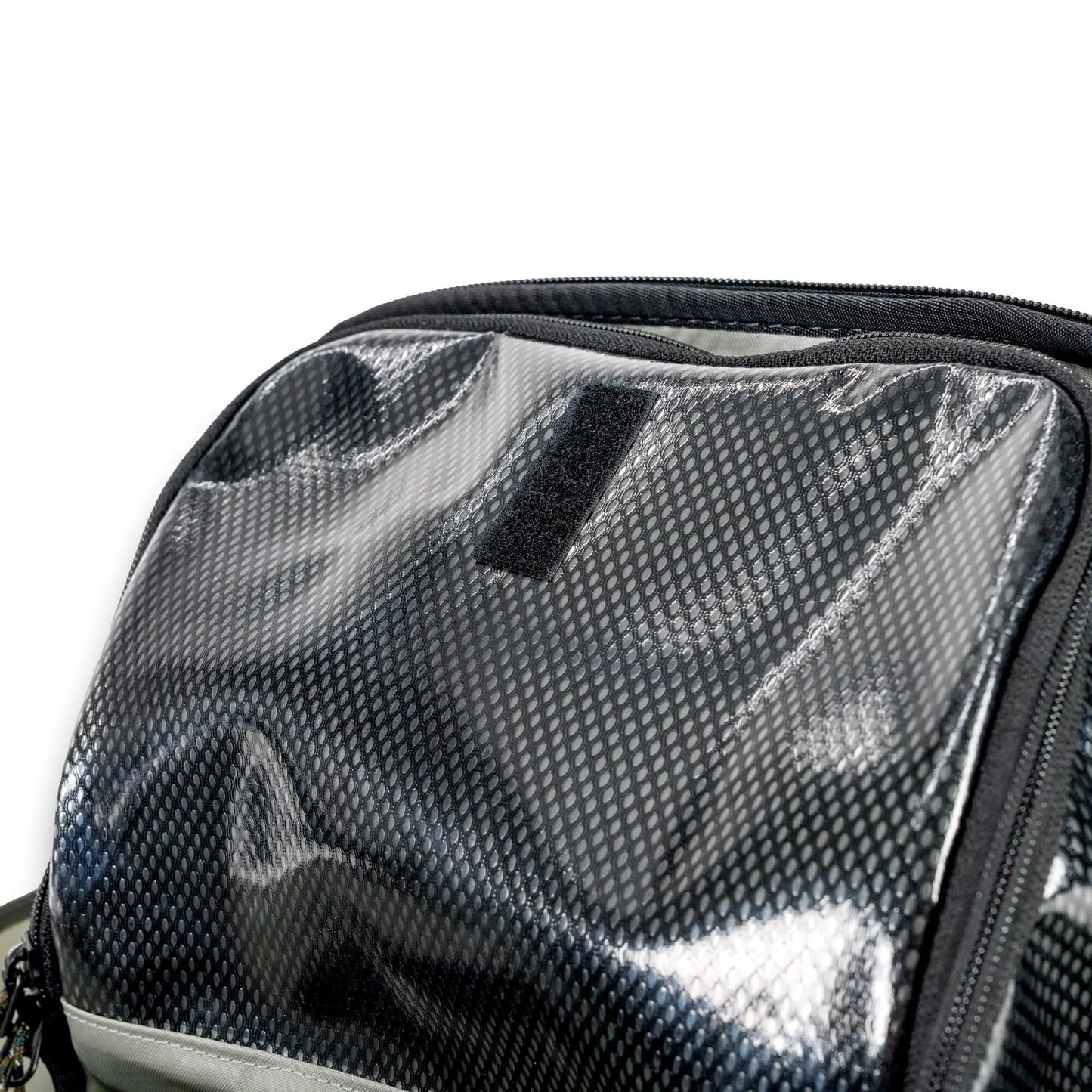 Tortoise™ Grande Toiletry Bag STEP 22 Gear